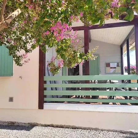 3 Etoiles - Piscine - Eebicd Massillargues-Attuech